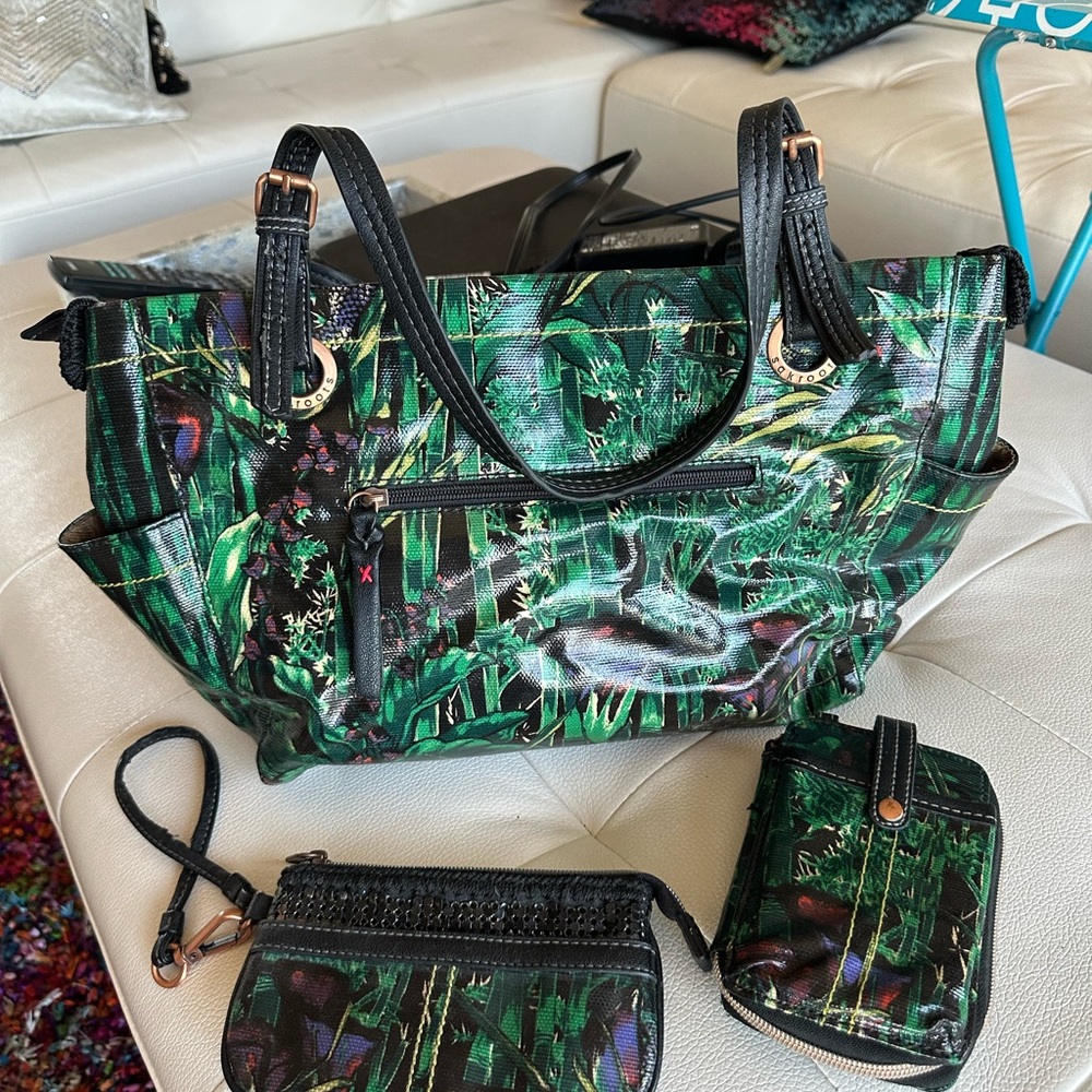 Sakroots handbag, billfold & makeup bag